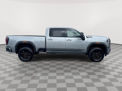 New 2026 GMC Sierra 2500 AT4 w/ AT4 Premium Plus Package AWD/4WD image 9
