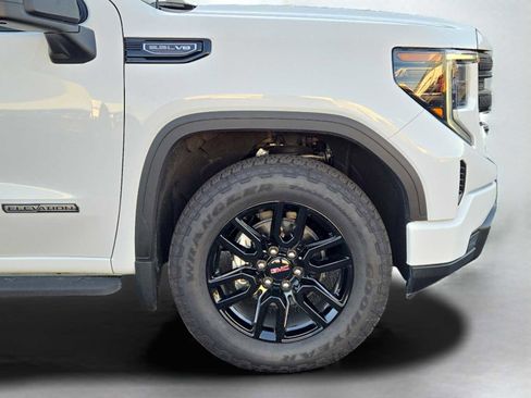 Used 2025 GMC Sierra 1500 Elevation w/ X31 Off-Road Package image 11