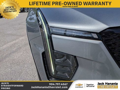 Used 2025 Cadillac XT4 Sport FWD image 9