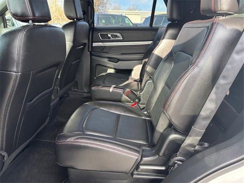 Used 2018 Ford Explorer Sport w/ Ford Safe & Smart Package image 13