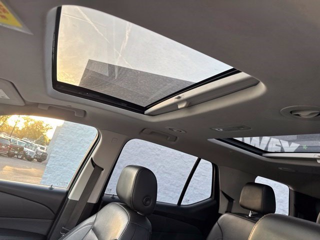 Used 2019 Chevrolet Traverse Premier w/ LPO, Black Accent Package AWD/4WD image 11