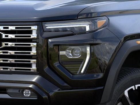 New 2026 GMC Canyon Denali w/ LPO, Black Badging Package AWD/4WD image 10
