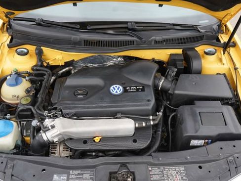Used 2003 Volkswagen Golf 20th Anniversary image 3