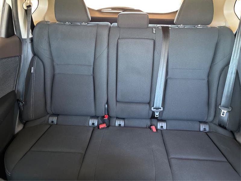 Used 2023 Nissan Rogue S FWD image 25
