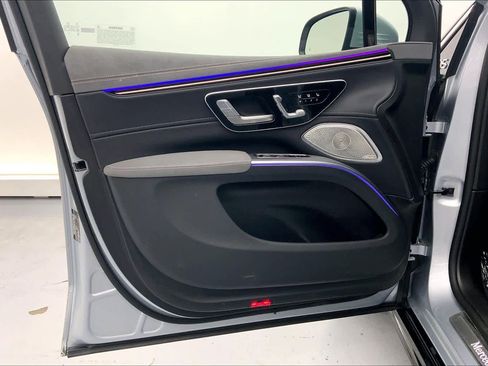 Certified 2023 Mercedes-Benz EQS 580 4MATIC SUV image 20