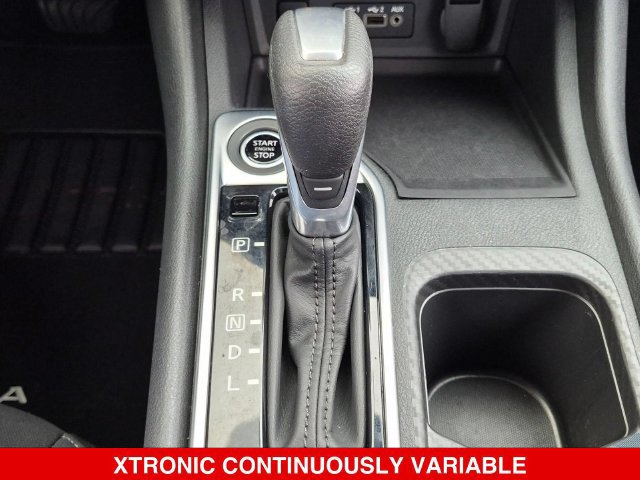 Certified 2025 Nissan Sentra SV FWD image 28