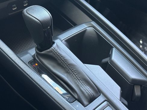 Used 2023 Honda Accord EX image 18