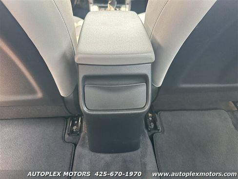 Used 2017 Hyundai Elantra SE FWD image 21