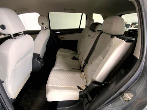 Used 2018 Volkswagen Tiguan S FWD image 24