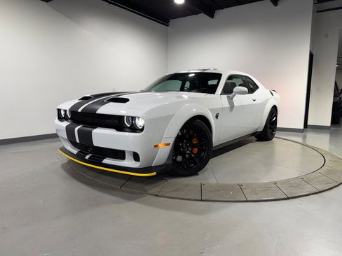 Used 2023 Dodge Challenger SRT Hellcat RWD image 3