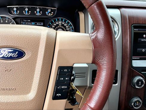 Used 2014 Ford F150 King Ranch w/ King Ranch Luxury Package AWD/4WD image 25