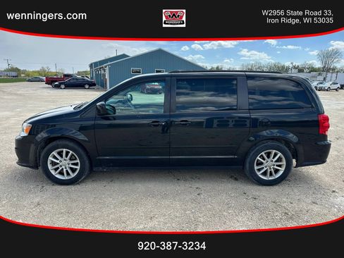 Used 2016 Dodge Grand Caravan SXT FWD image 1