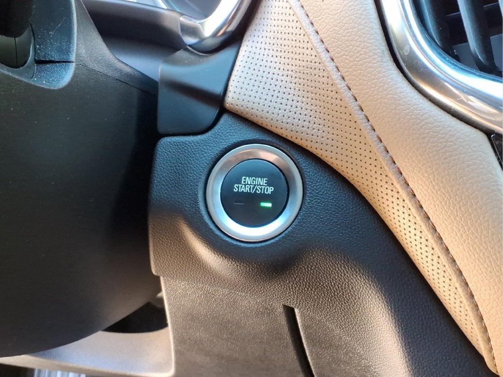 Used 2024 Chevrolet Equinox Premier AWD/4WD image 10
