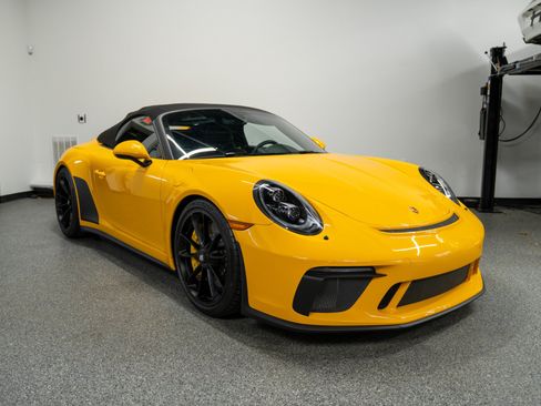 Used 2019 Porsche 911 Speedster RWD image 47