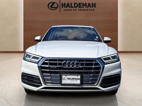 Used 2020 Audi Q5 2.0T Premium Plus w/ Premium Plus Package image 2