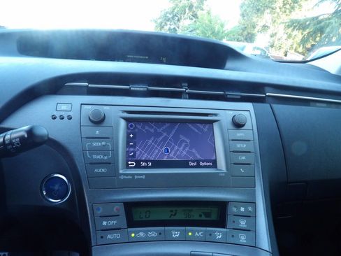 Used 2013 Toyota Prius Persona Series image 7