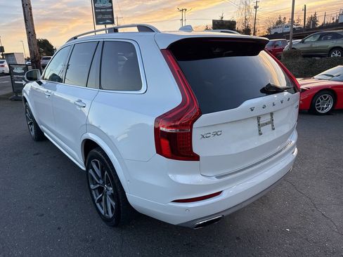 Used 2018 Volvo XC90 T6 Momentum w/ Convenience Package image 4