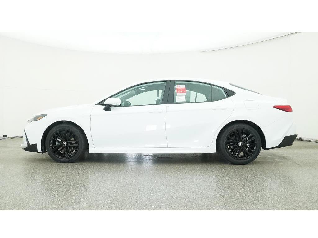Used 2026 Toyota Camry SE FWD image 25