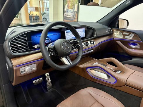 New 2026 Mercedes-Benz GLS 450 4MATIC image 7