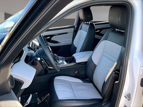 Certified 2023 Land Rover Range Rover Evoque R-Dynamic S AWD/4WD image 19