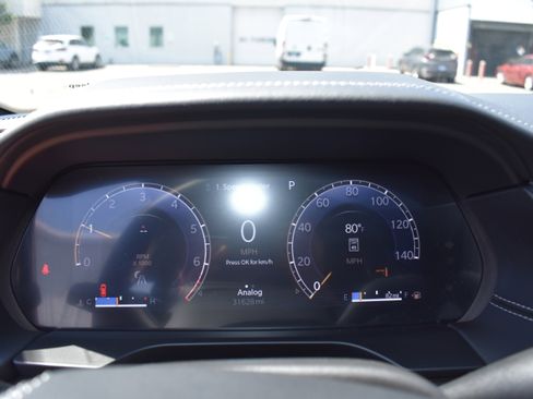 Used 2025 Jeep Grand Cherokee L Overland w/ Advanced Protech Group III AWD/4WD image 17