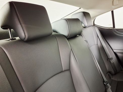 Used 2024 Lexus ES 350 w/ Premium Package image 12