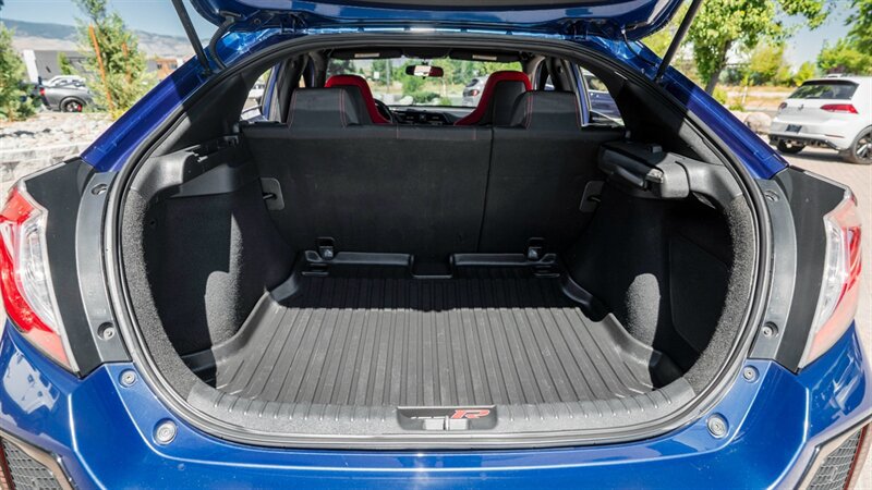 Used 2018 Honda Civic Type R image 31