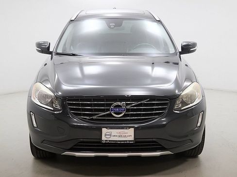 Used 2015 Volvo XC60 T6 w/ Proximity Package AWD/4WD image 5
