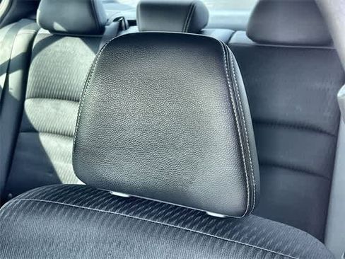 Used 2016 Honda Accord Sport image 31