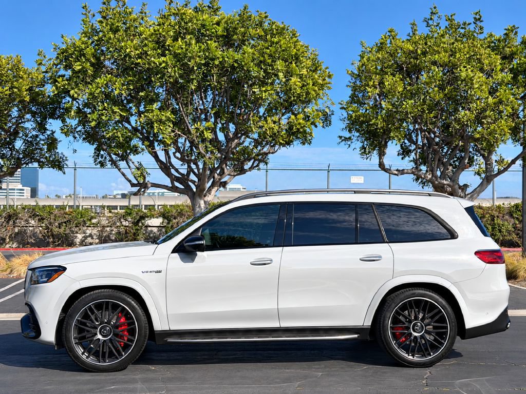 Used 2024 Mercedes-Benz GLS 63 AMG 4MATIC image 8