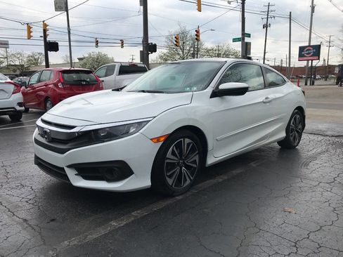 Used 2018 Honda Civic EX-T image 4