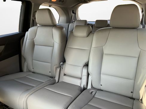 Used 2015 Honda Odyssey EX-L image 15