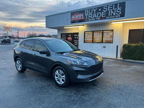 Used 2020 Ford Escape S image 2