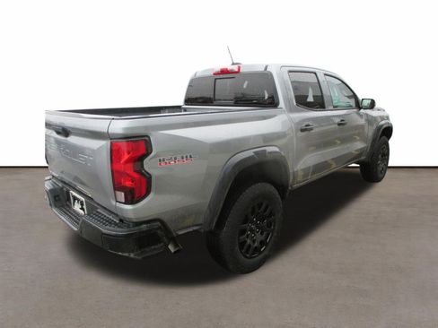 Used 2023 Chevrolet Colorado Trail Boss image 5