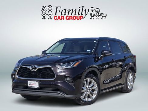 Used 2022 Toyota Highlander Limited image 1