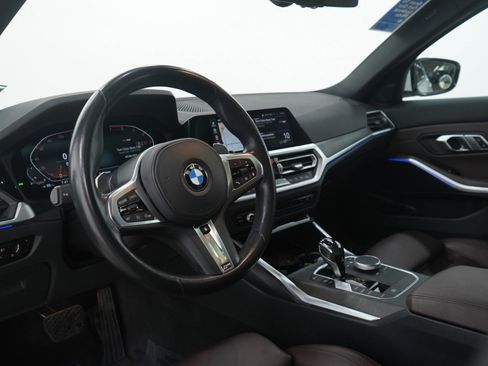 Used 2020 BMW 330i xDrive Sedan w/ Premium Package image 23