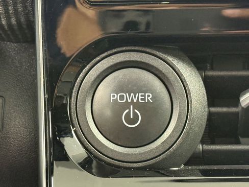 Used 2023 Toyota bZ4X Limited image 26