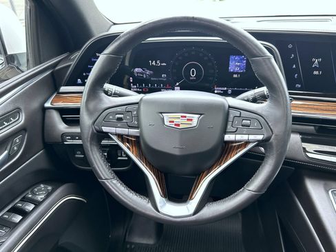 Used 2021 Cadillac Escalade Premium Luxury w/ Performance Package AWD/4WD image 15