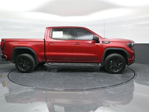 Used 2023 GMC Sierra 1500 Elevation w/ X31 Off-Road Package image 8