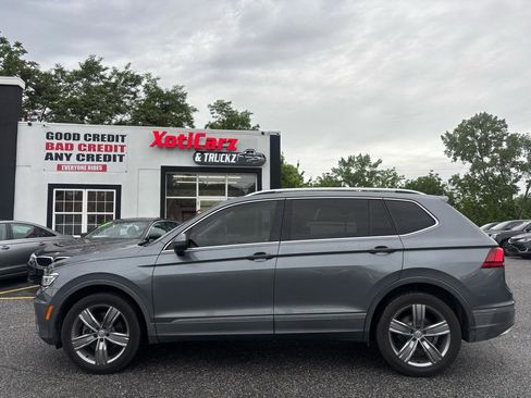 Used 2018 Volkswagen Tiguan SEL Premium AWD/4WD image 1