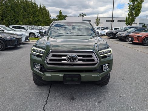 Used 2021 Toyota Tacoma Limited AWD/4WD image 8