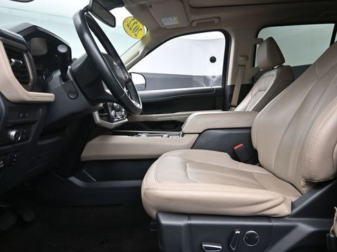 Used 2022 Ford Expedition Limited AWD/4WD image 14