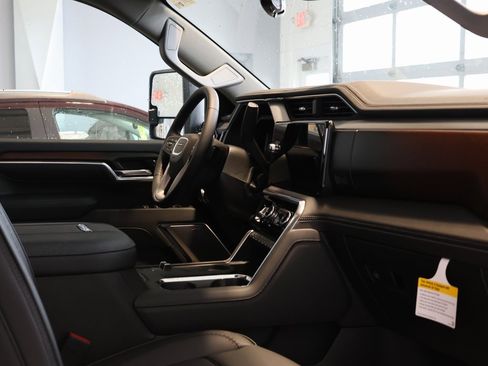 New 2026 GMC Sierra 3500 Denali w/ Denali Reserve Package image 46