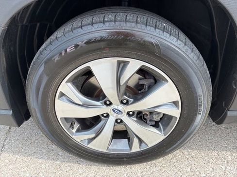Used 2023 Subaru Ascent Premium w/ Convenience Package AWD/4WD image 15