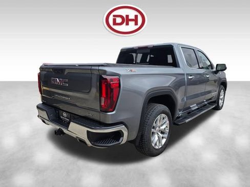 Used 2021 GMC Sierra 1500 SLT w/ SLT Convenience Package AWD/4WD image 13