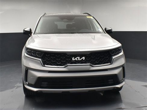 Certified 2023 Kia Sorento SX image 3