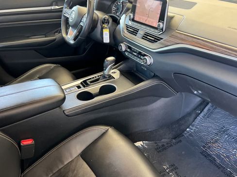 Used 2019 Nissan Altima 2.5 SL FWD image 16