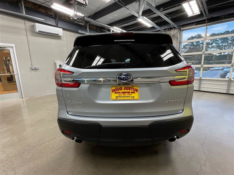 Used 2023 Subaru Ascent Premium w/ Convenience Package AWD/4WD image 4