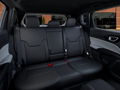 New 2026 Jeep Compass Limited image 15