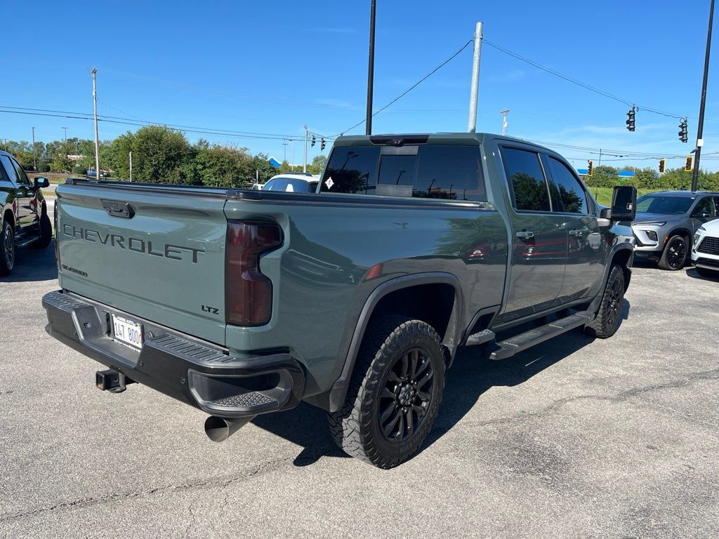 Used 2025 Chevrolet Silverado 3500 LTZ w/ Trail Boss Package AWD/4WD image 3